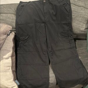 Women’s Black and Green Cargo Wide Pants